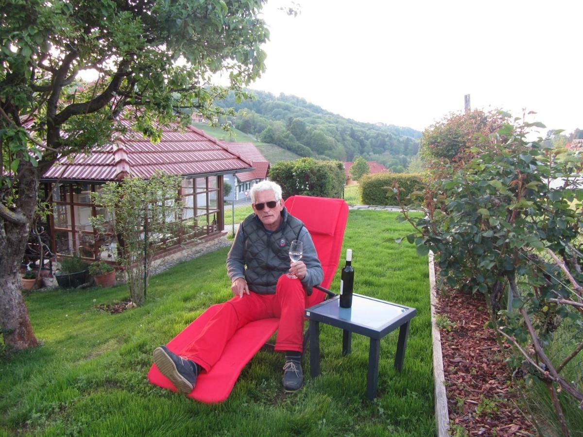 Anna'S Home - Ferienwohnungen Ratsch an der Weinstraße Exterior foto