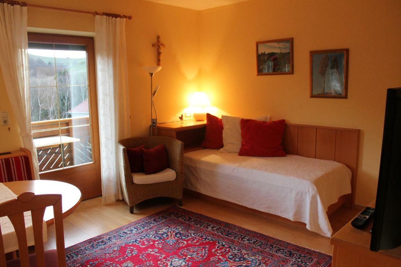 Anna'S Home - Ferienwohnungen Ratsch an der Weinstraße Exterior foto
